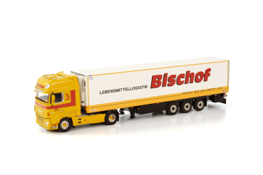 WSI Models 02-2860 BISCHOF DAF XF SUPER SPACE CAB MY2017 4X2 REEFER TRAILER - 3 AXLE