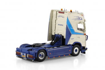 WSI Models 01-4786 H. den Hartog VOLVO FH5 GLOBETROTTER XL 4X2
