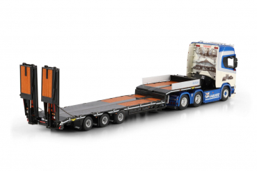Preview: WSI Models 01-4974 HAUGO SPESIALOPPDRAG SCANIA S HIGHLINE CS20H 6X4 SEMI LOW LOADER WITH RAMPS - 3 AXLE