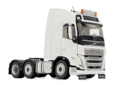 MarGe Models 2321-01 Volvo FH5 truck 6x2 weiß