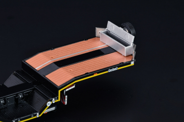 IMC Models 33-0213 PREMIUM KNT OSDS LOW LOADER 3AXLE BLACK