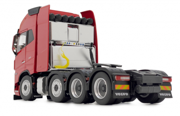 MarGe Models 2322-03 Volvo FH5 truck 8x4 rot