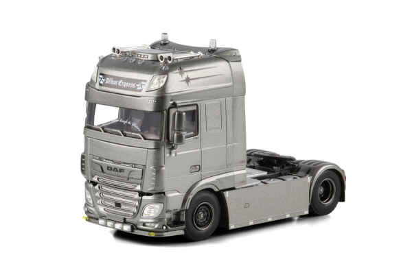 WSI Models 01-5049 ARMOR EXPRESS DAF XF SUPER SPACE CAB MY2017 4X2