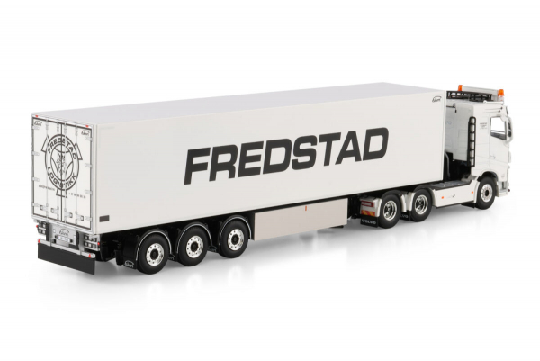 WSI Models 01-4874 FREDSTAD VOLVO FH4 SLEEPER CAB 6X2 TAG AXLE REEFER TRAILER - 3 AXLE