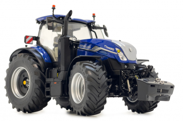 MarGe Models 2518 New Holland T7.440XD Blue Power