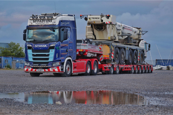 WSI Models 01-5182 MCFADYENS SCANIA S HIGHLINE CS20H 6X4 MANOOVR WITH 2 AXLE DOLLY - 6 AXLE