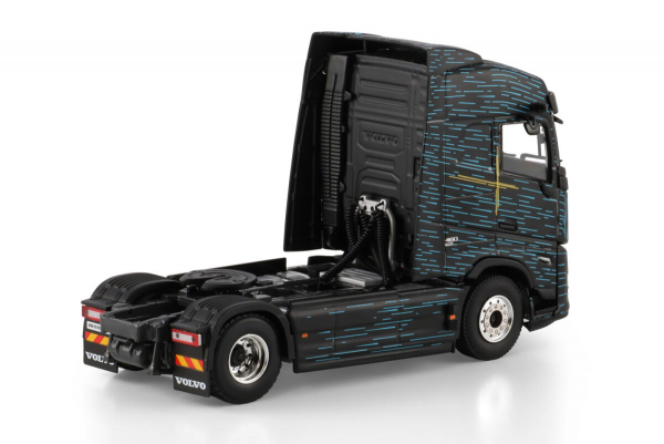 WSI Models 04-2236 PREMIUM LINE VOLVO FH AERO GLOBETROTTER 4X2