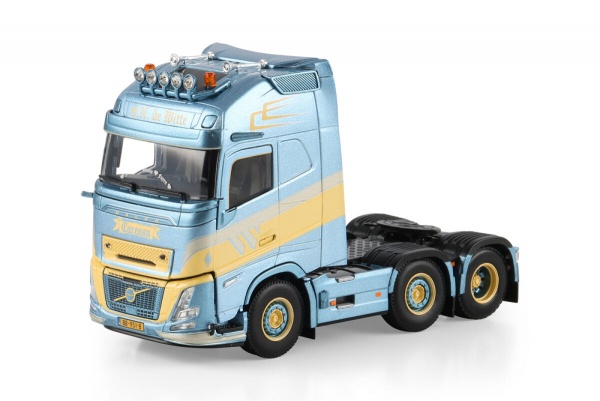 WSI Models 01-5165 S.N. DE WITTE VOLVO FH AERO GLOBETROTTER XL 6X2 TWIN STEER