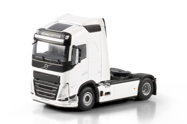 WSI Models 03-2059 WHITE LINE VOLVO FH5 MY2024 GLOBETROTTER 4X2